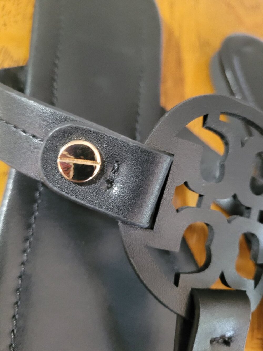 Tory Burch Thong Sandal size 40..9-9.5 - Picture 4 of 9